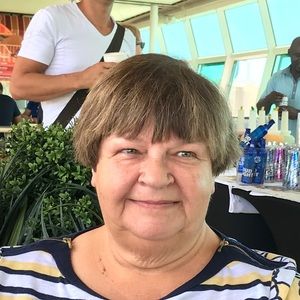 Meet your Posher, Peggy